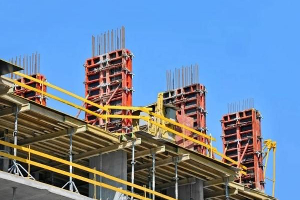 Cốp pha thép vượt trội hơn khi thi công những công trình lớn